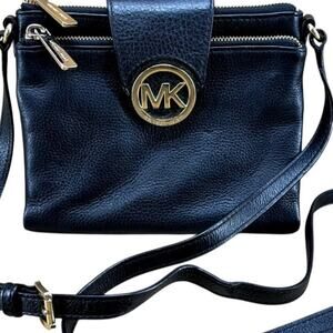 EUC Michael Kors Black with Gold Pebble Leather Small Fulton Organizer Crossbody